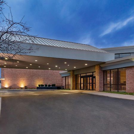 Clarion Hotel Milwaukee Airport المظهر الخارجي الصورة