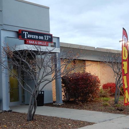 Clarion Hotel Milwaukee Airport المظهر الخارجي الصورة