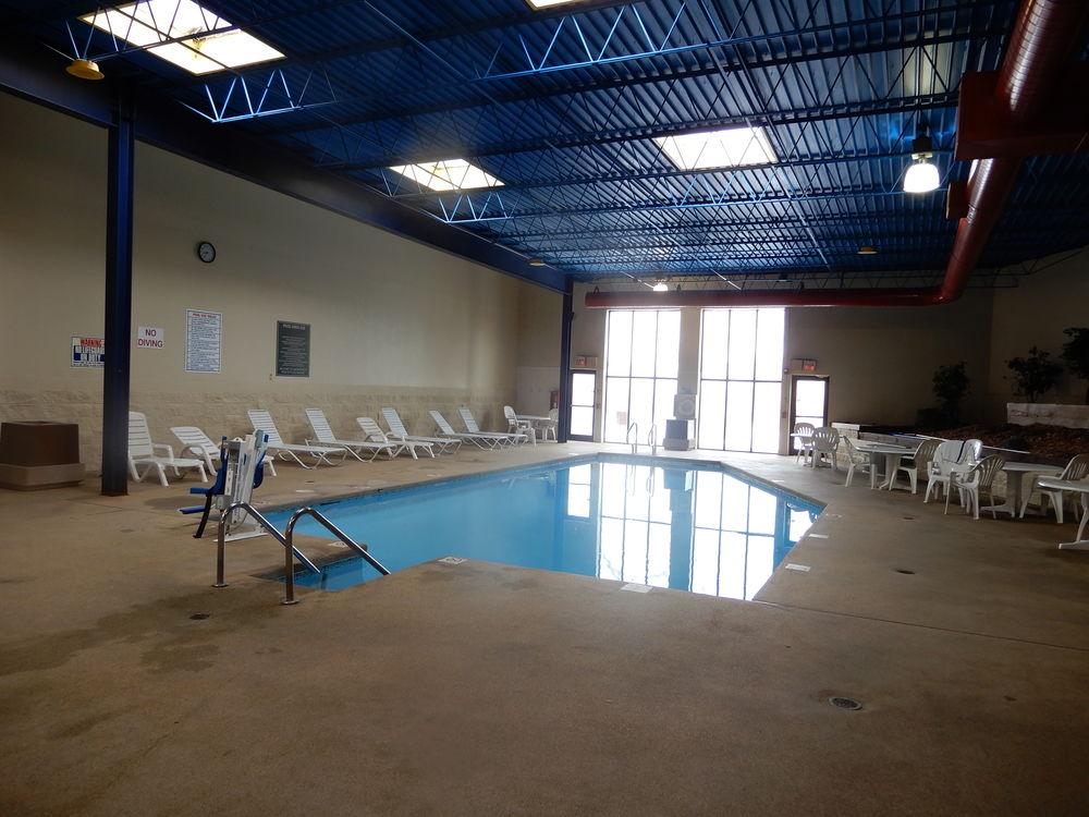 Clarion Hotel Milwaukee Airport المظهر الخارجي الصورة