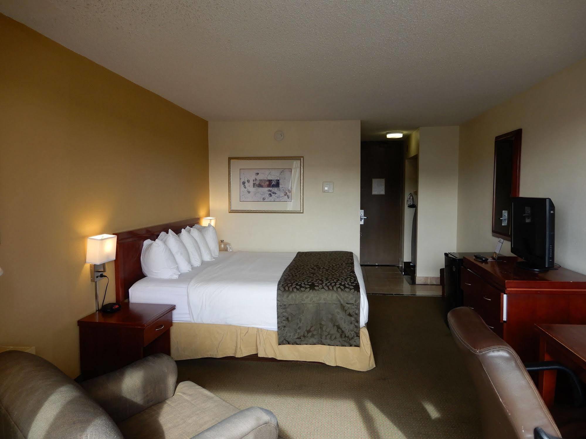 Clarion Hotel Milwaukee Airport المظهر الخارجي الصورة